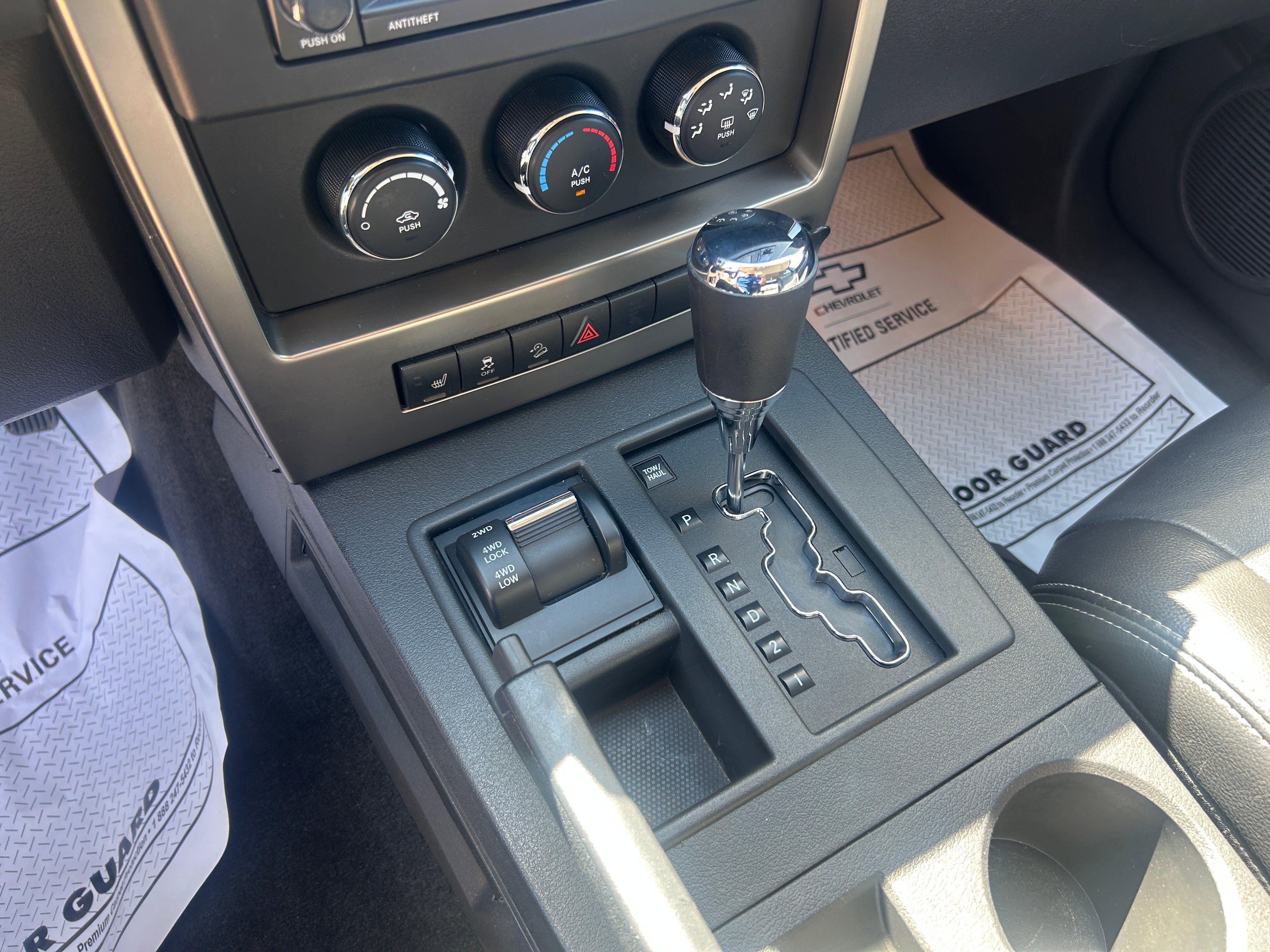 Used 2012 Jeep Liberty Sport AWD/4WD image 21
