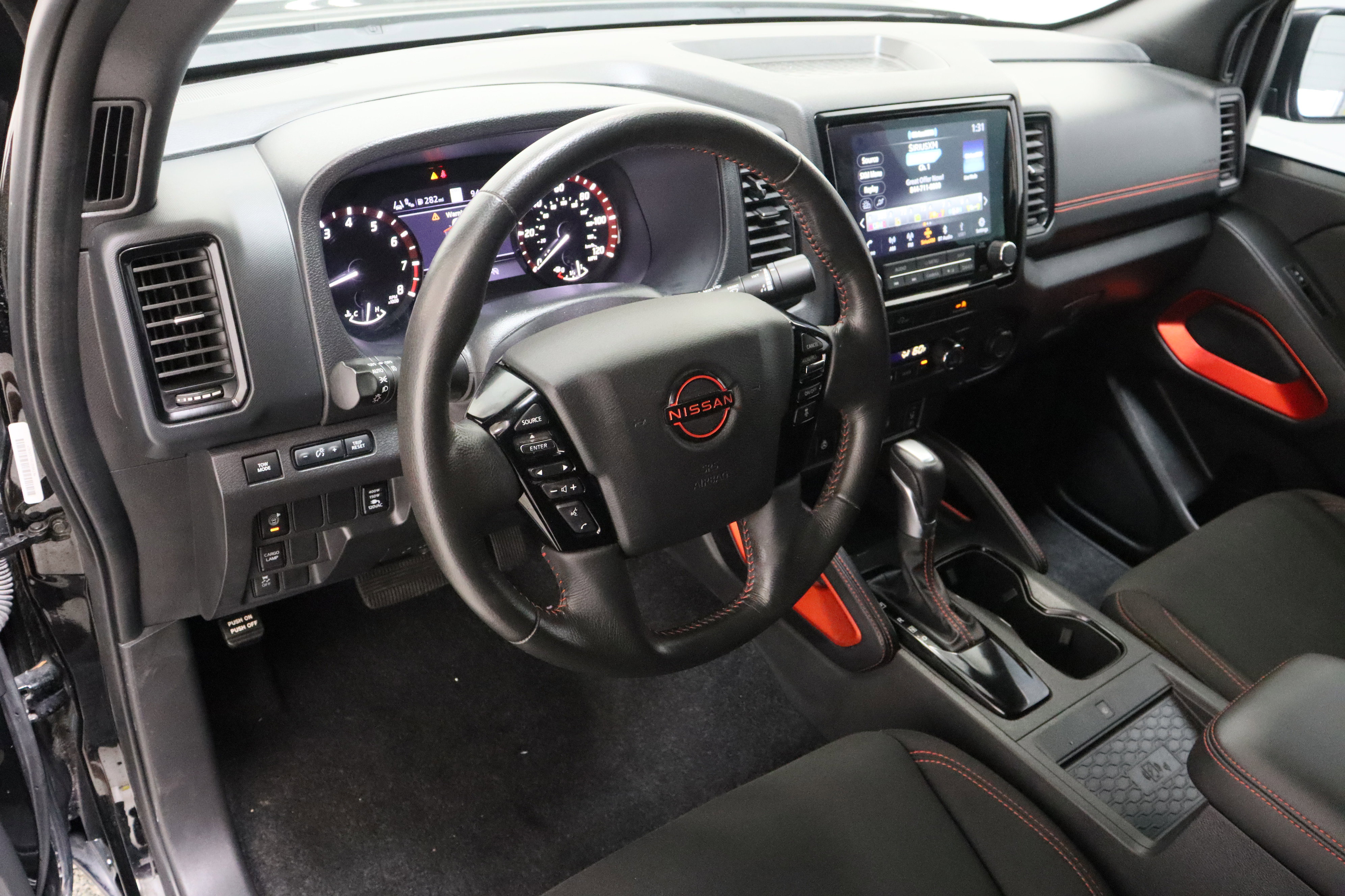 Used 2023 Nissan Frontier Pro-X w/ Pro Convenience Package RWD image 13