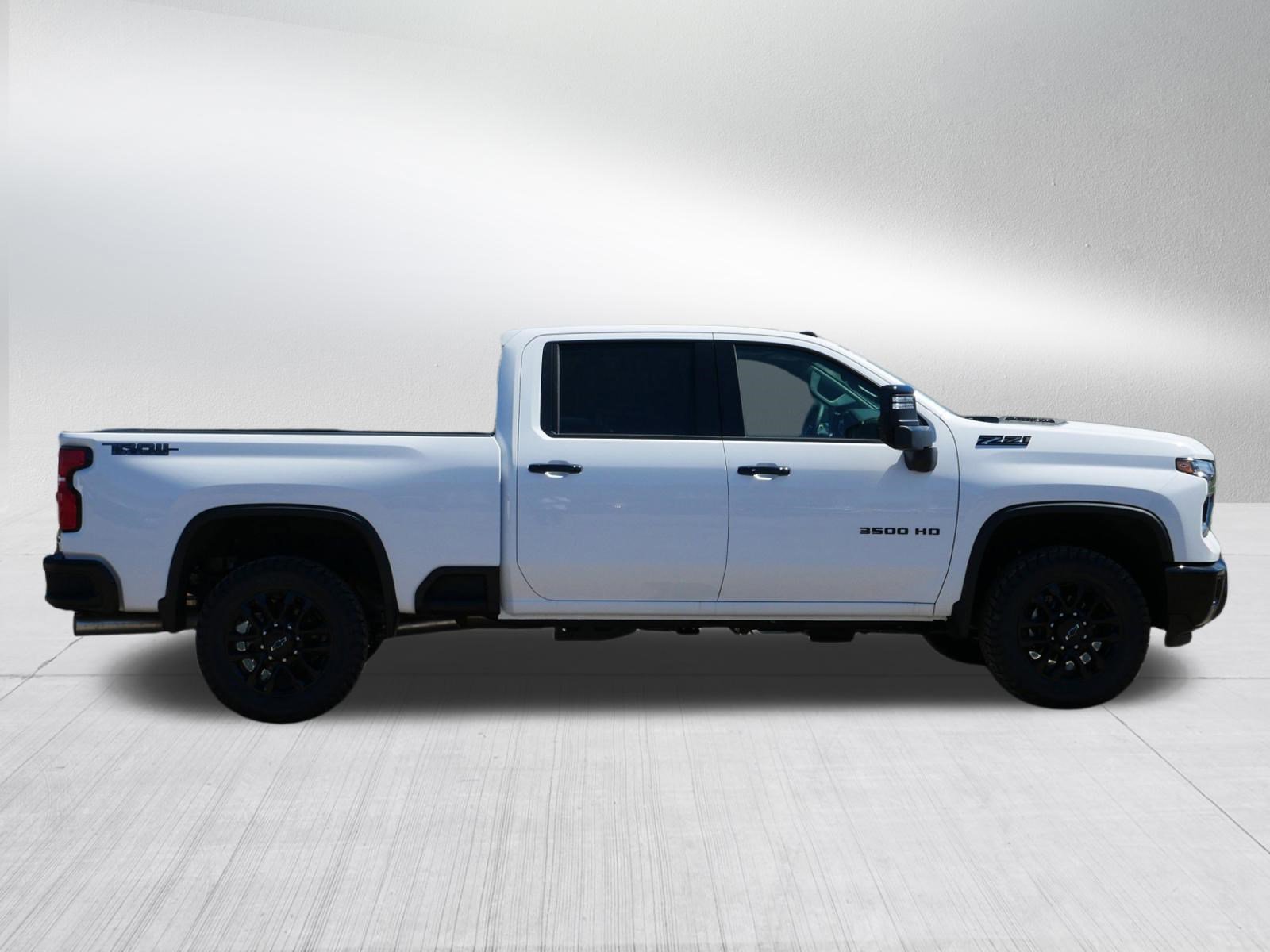 New 2026 Chevrolet Silverado 3500 LTZ w/ LTZ Plus Package AWD/4WD image 6