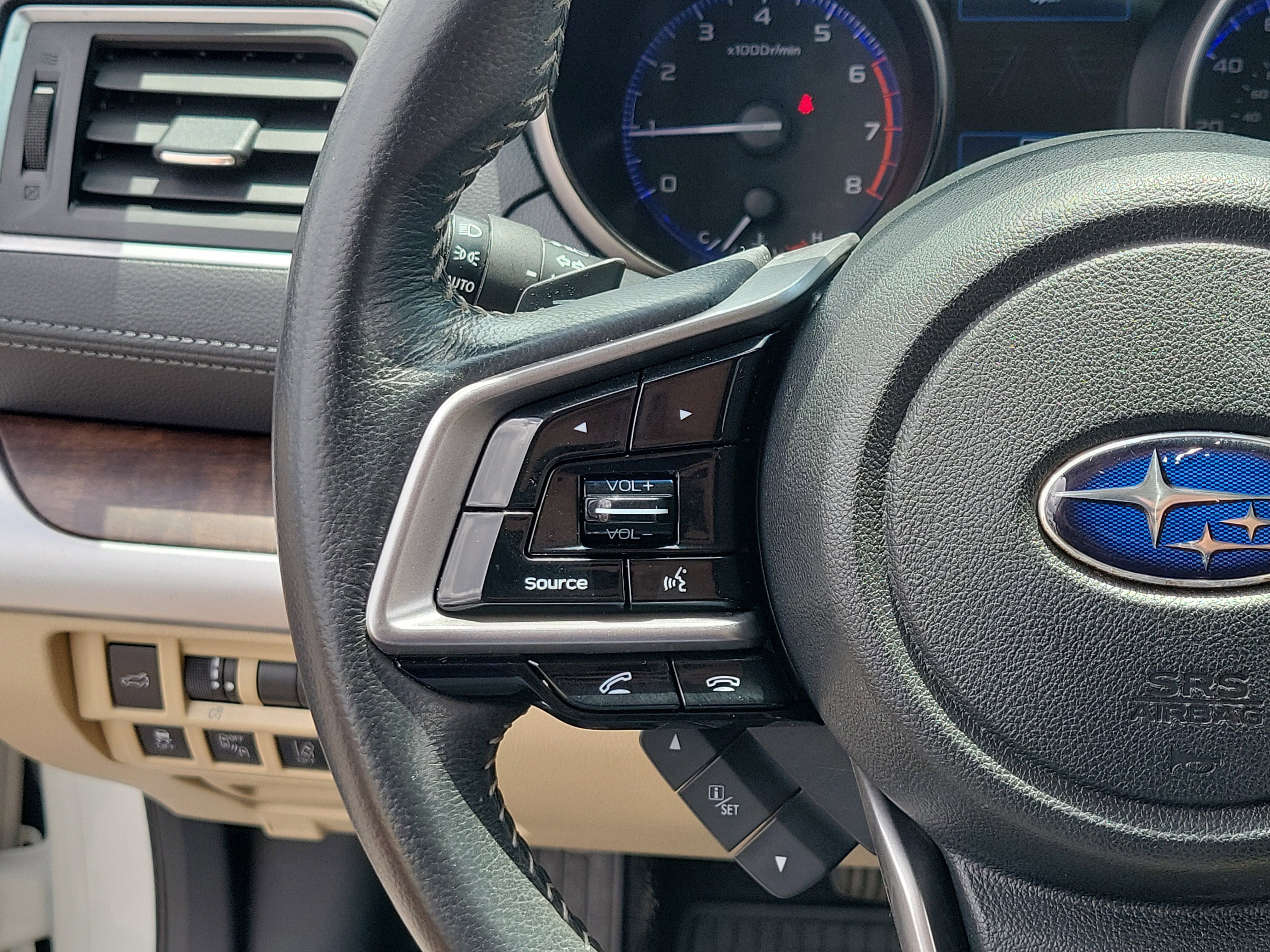 Used 2018 Subaru Outback 2.5i Limited AWD/4WD image 24