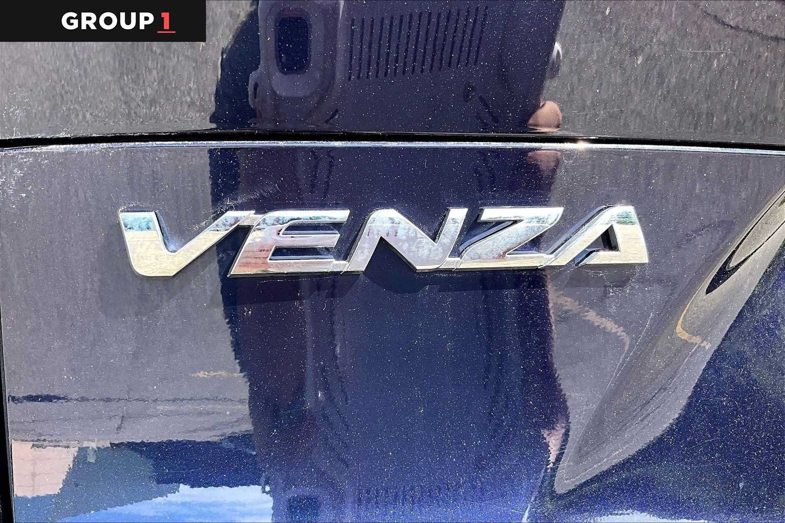 Used 2023 Toyota Venza LE AWD/4WD image 32