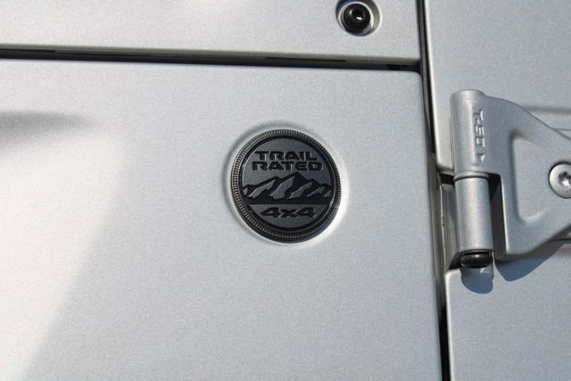 Used 2024 Jeep Wrangler Sport S image 16