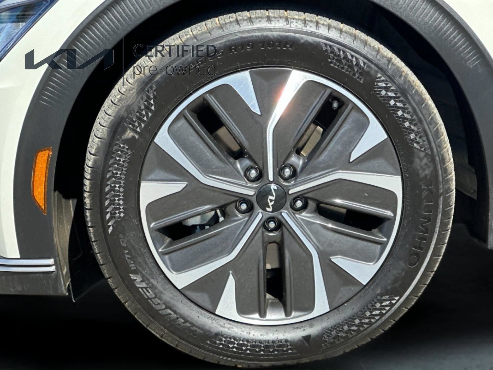 Certified 2024 Kia EV6 Light AWD/4WD image 27