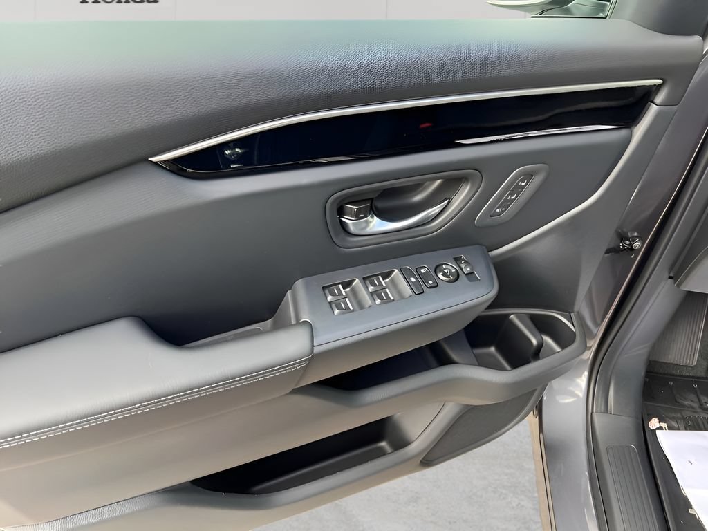 Used 2025 Honda Pilot EX-L image 12