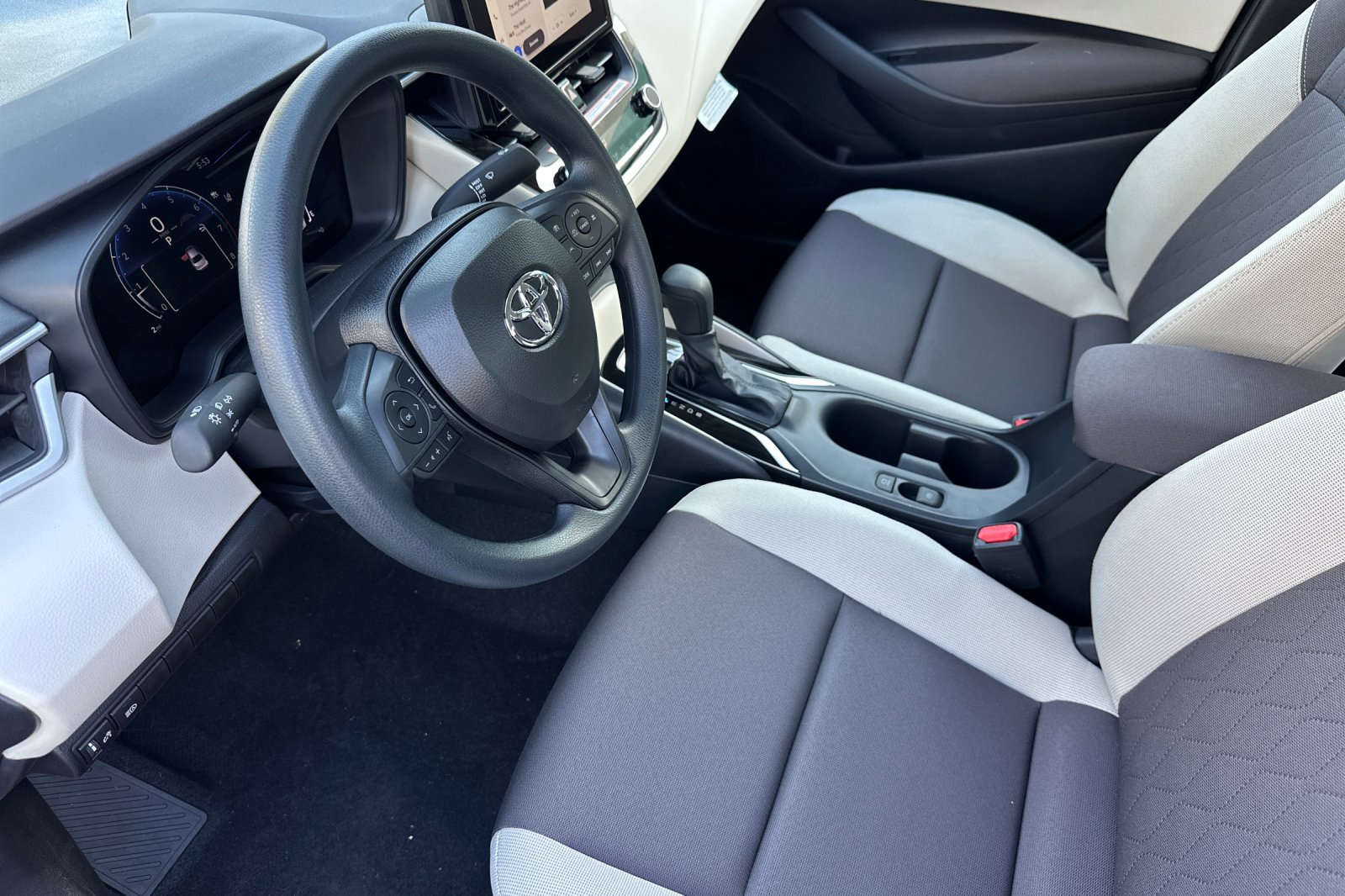 New 2027 Toyota Corolla LE w/ LE Premium Package FWD image 10