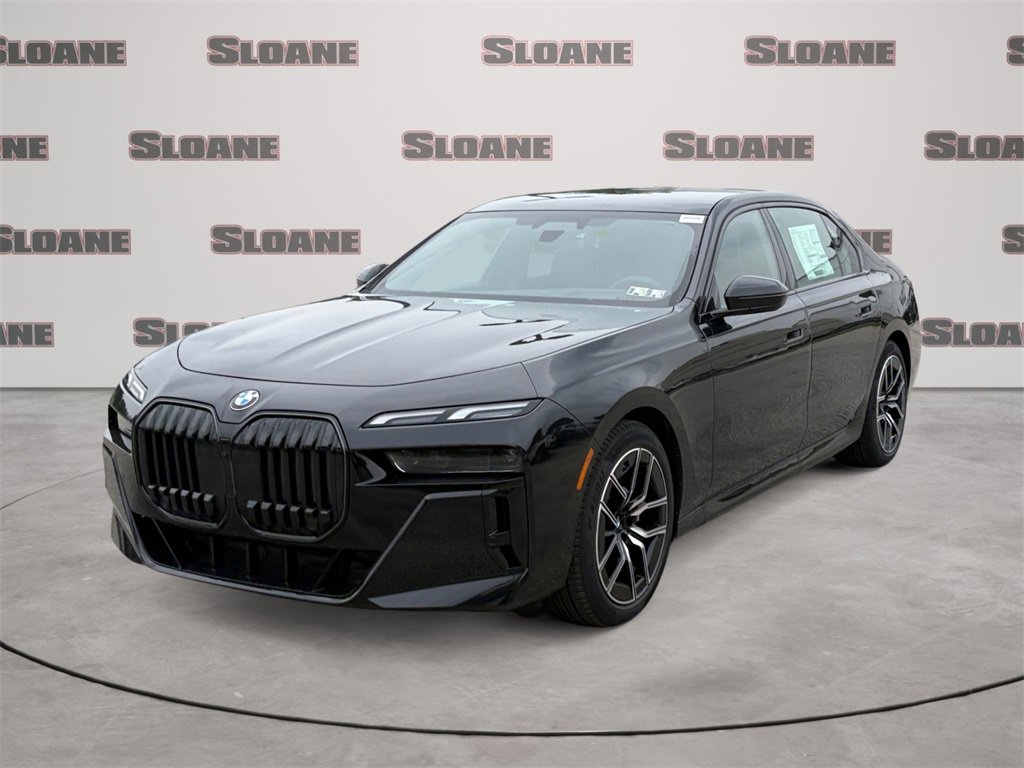New 2025 BMW 760i xDrive