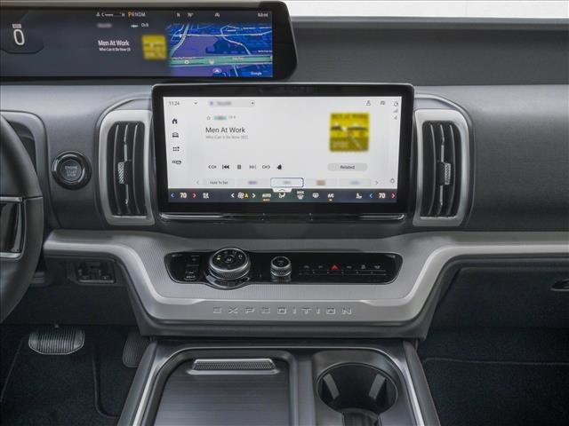 New 2026 Ford Expedition Active image 7