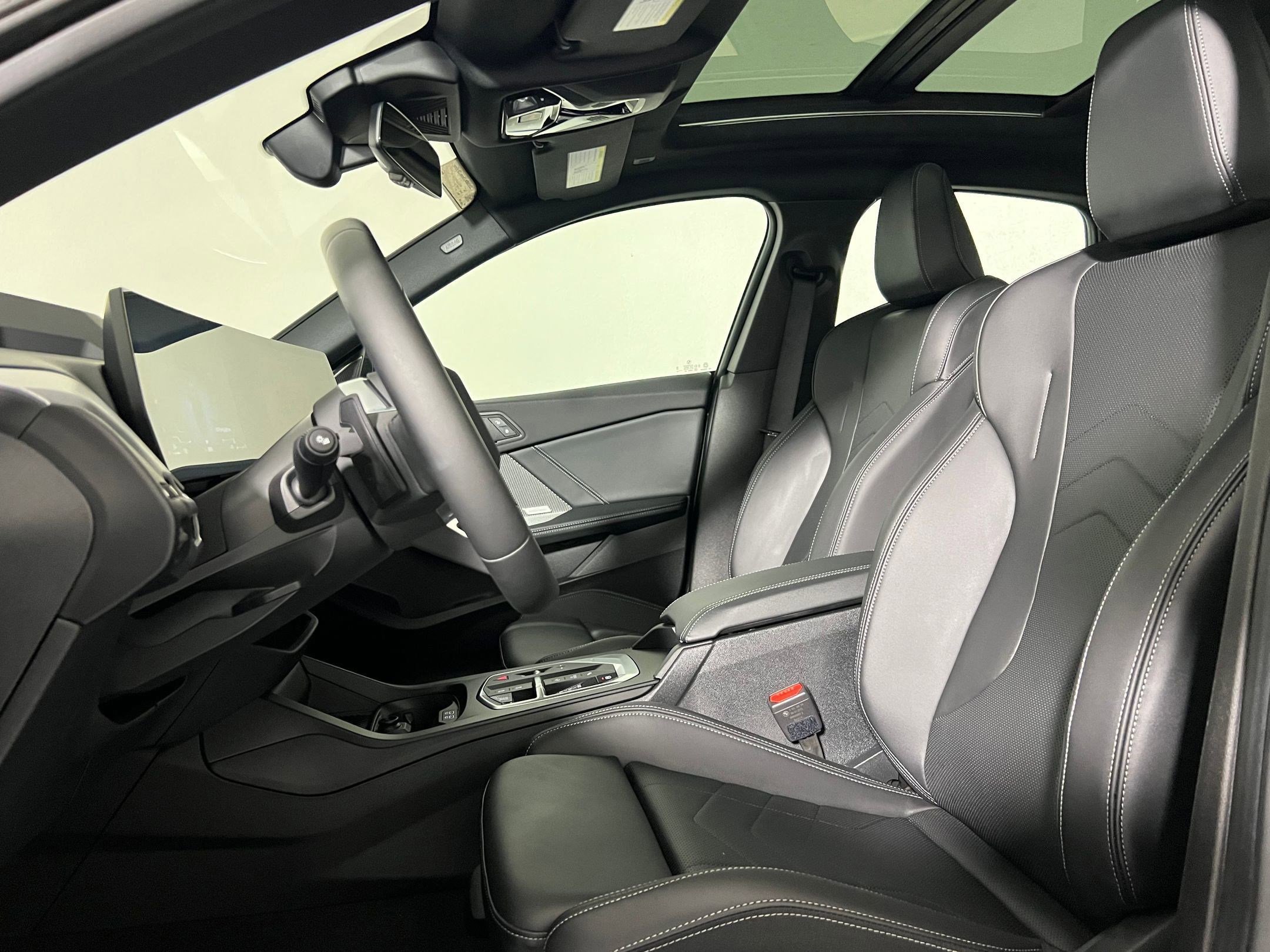 Used 2025 BMW 228i xDrive w/ Premium Package AWD/4WD image 5