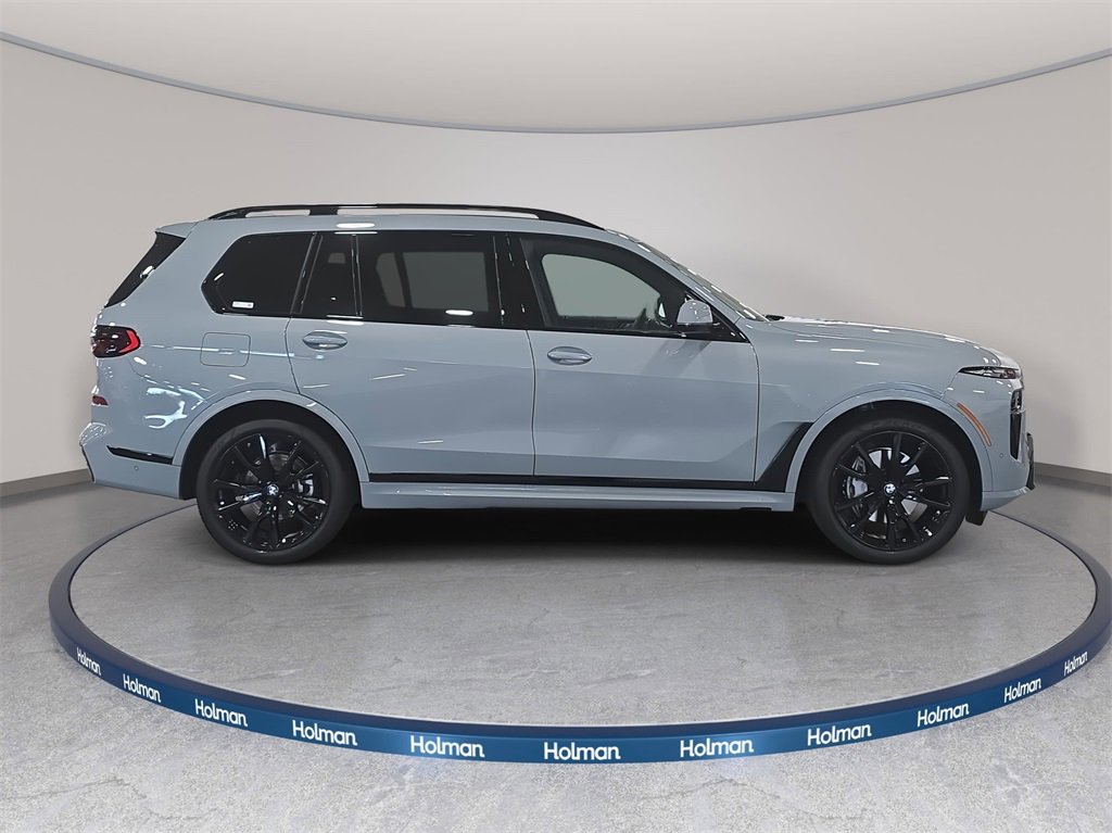 Used 2026 BMW X7 xDrive40i w/ M Sport Package image 5