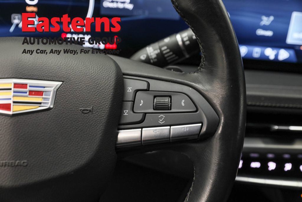 Used 2024 Cadillac XT4 Premium Luxury AWD/4WD image 16