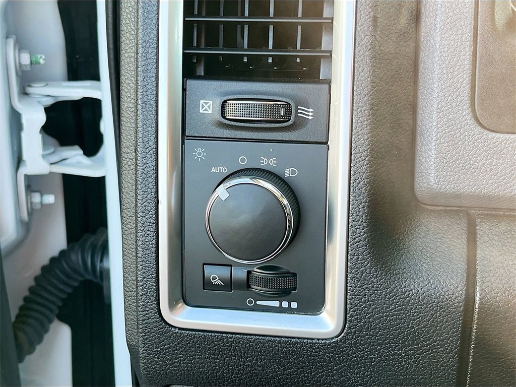 Used 2023 RAM 1500 Classic SLT w/ Electronics Group image 10