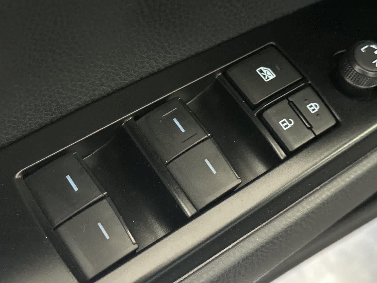 Used 2026 Toyota Camry SE FWD image 14