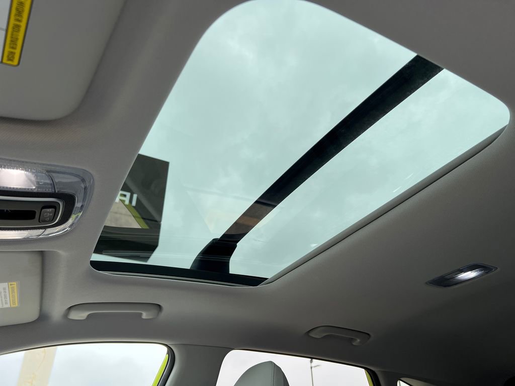Certified 2024 Hyundai Kona Limited FWD image 23