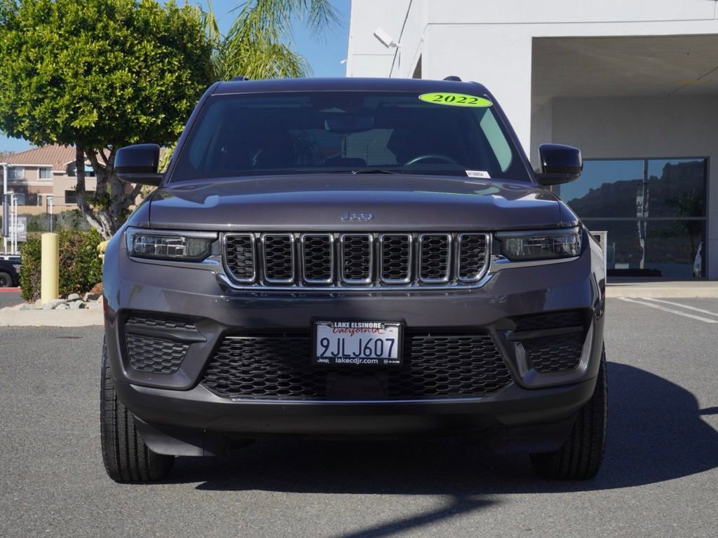 Used 2022 Jeep Grand Cherokee Laredo w/ Luxury Tech Group I image 10