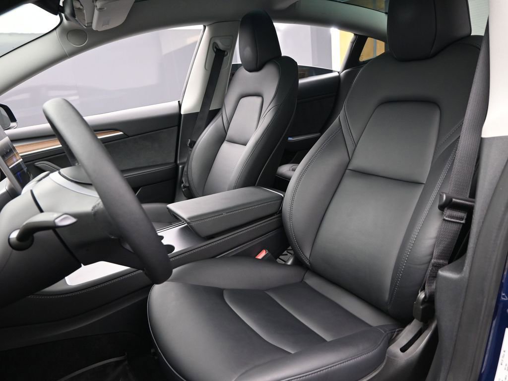 Used 2023 Tesla Model 3 Standard Range image 23
