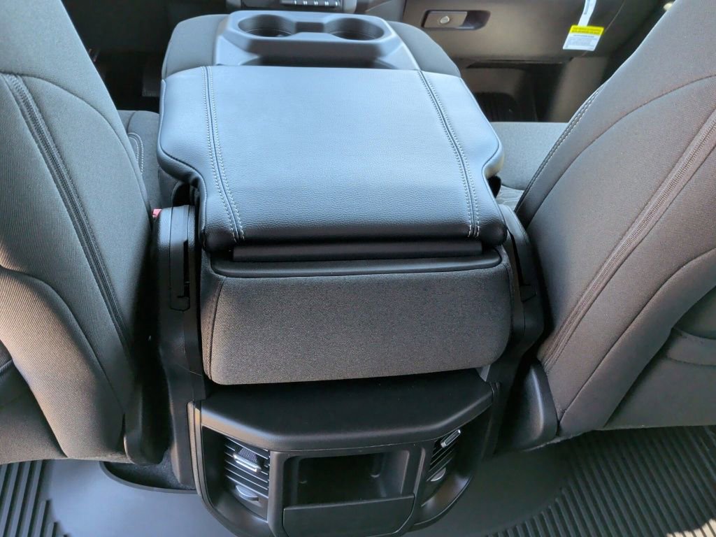 New 2026 RAM 1500 Express AWD/4WD image 38