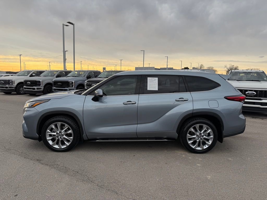 Used 2020 Toyota Highlander Limited image 39