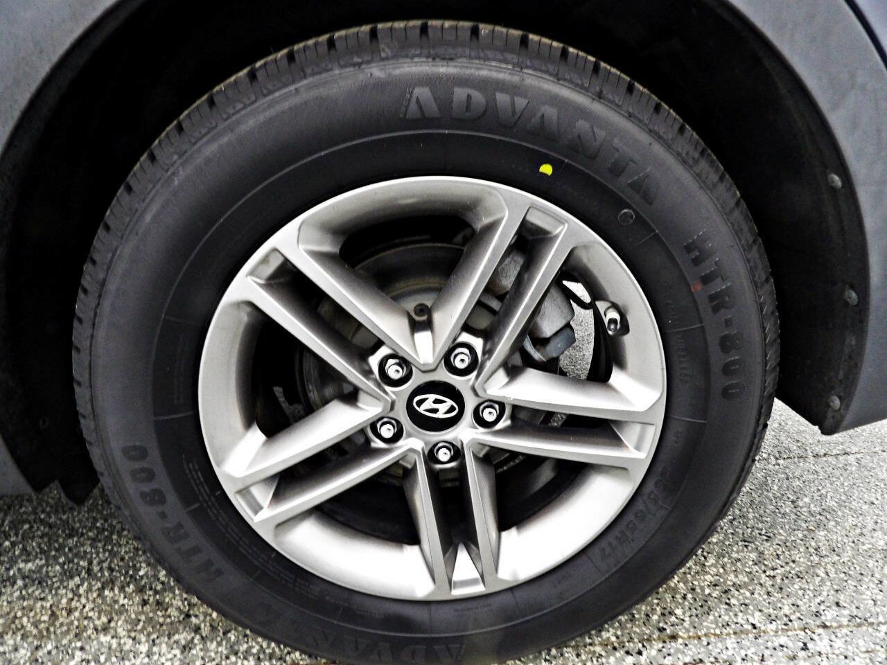 Used 2017 Hyundai Santa Fe Sport w/ 2.4L Tech Package 04 image 21