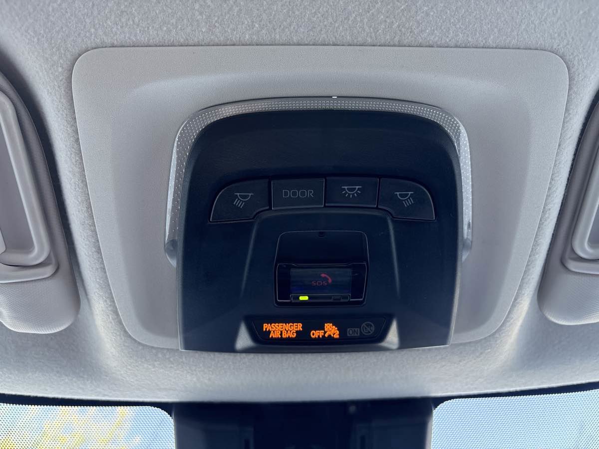 Used 2023 Toyota Corolla LE image 29