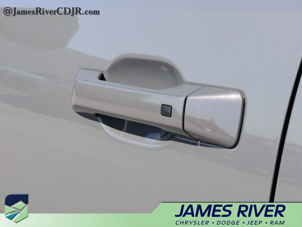 Used 2026 Hyundai Santa Fe SE image 21