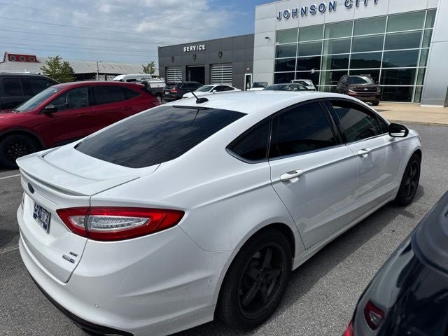 Used 2016 Ford Fusion SE w/ Equipment Group 201A AWD/4WD image 10