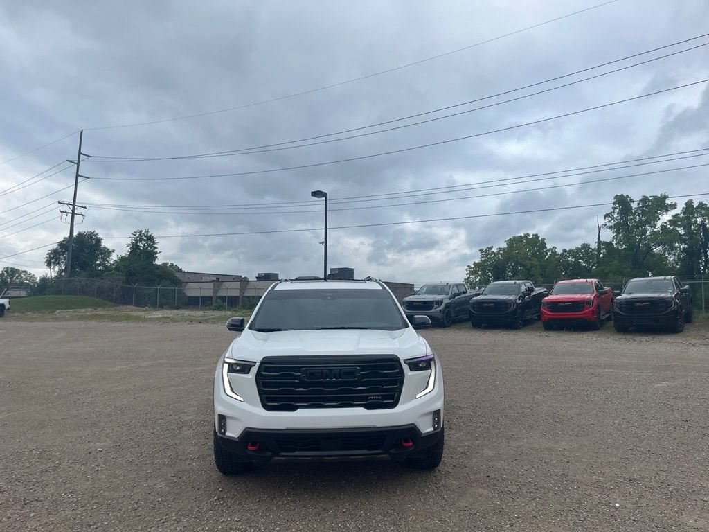 Used 2024 GMC Acadia AT4 w/ Luxury Package AWD/4WD image 4