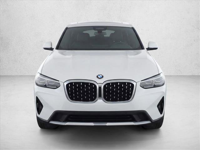 Used 2022 BMW X4 xDrive30i AWD/4WD image 2