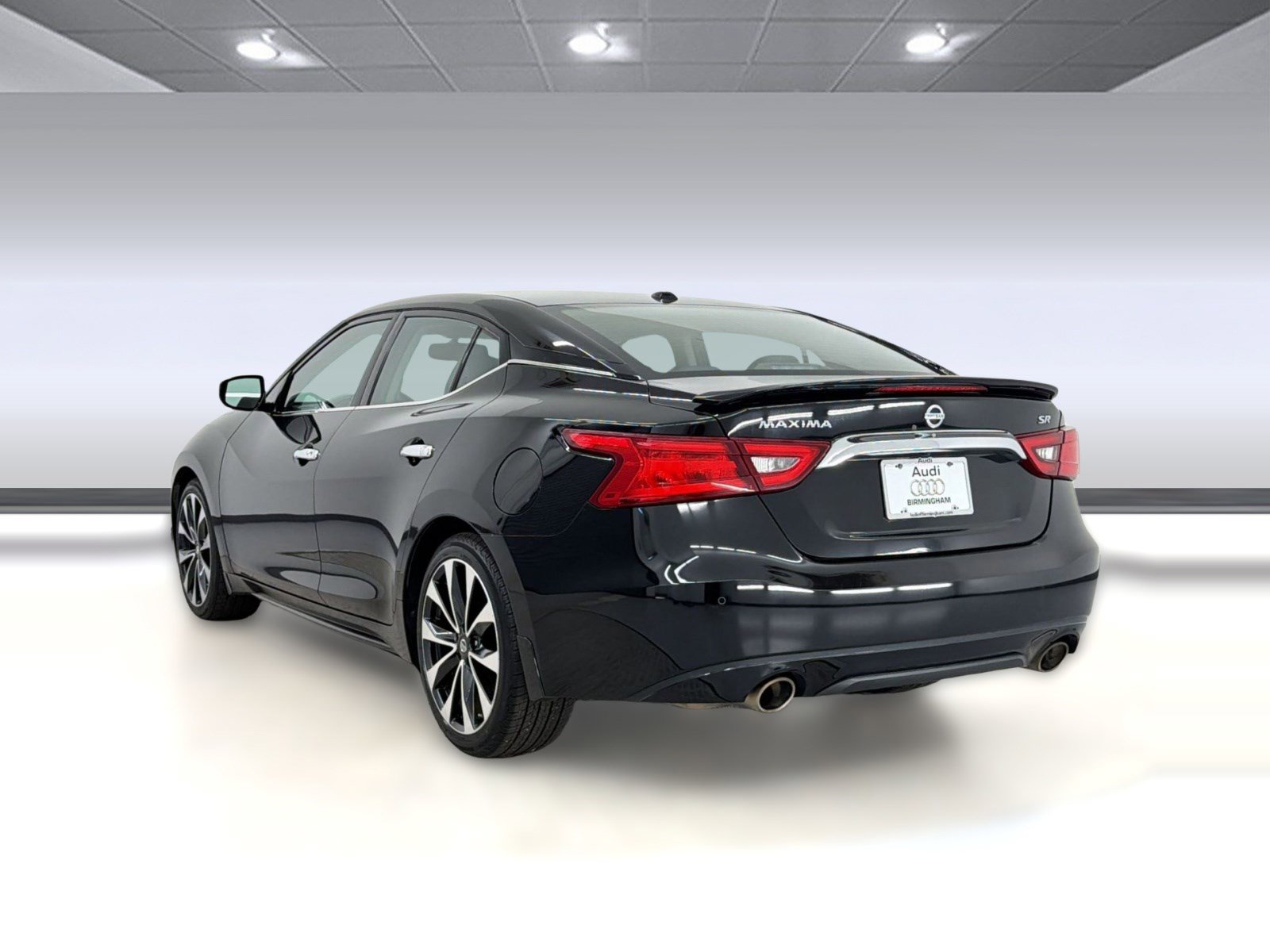 Used 2016 Nissan Maxima SR FWD image 3