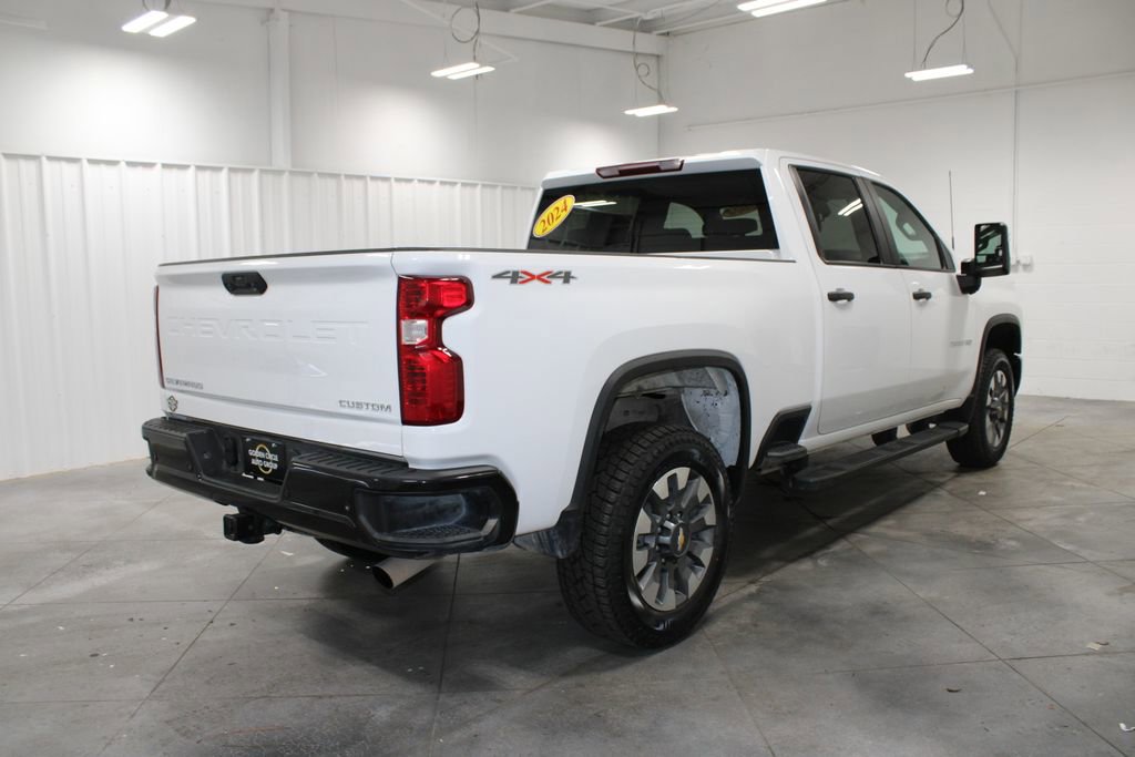 Used 2024 Chevrolet Silverado 2500 Custom w/ Custom Value Package image 9