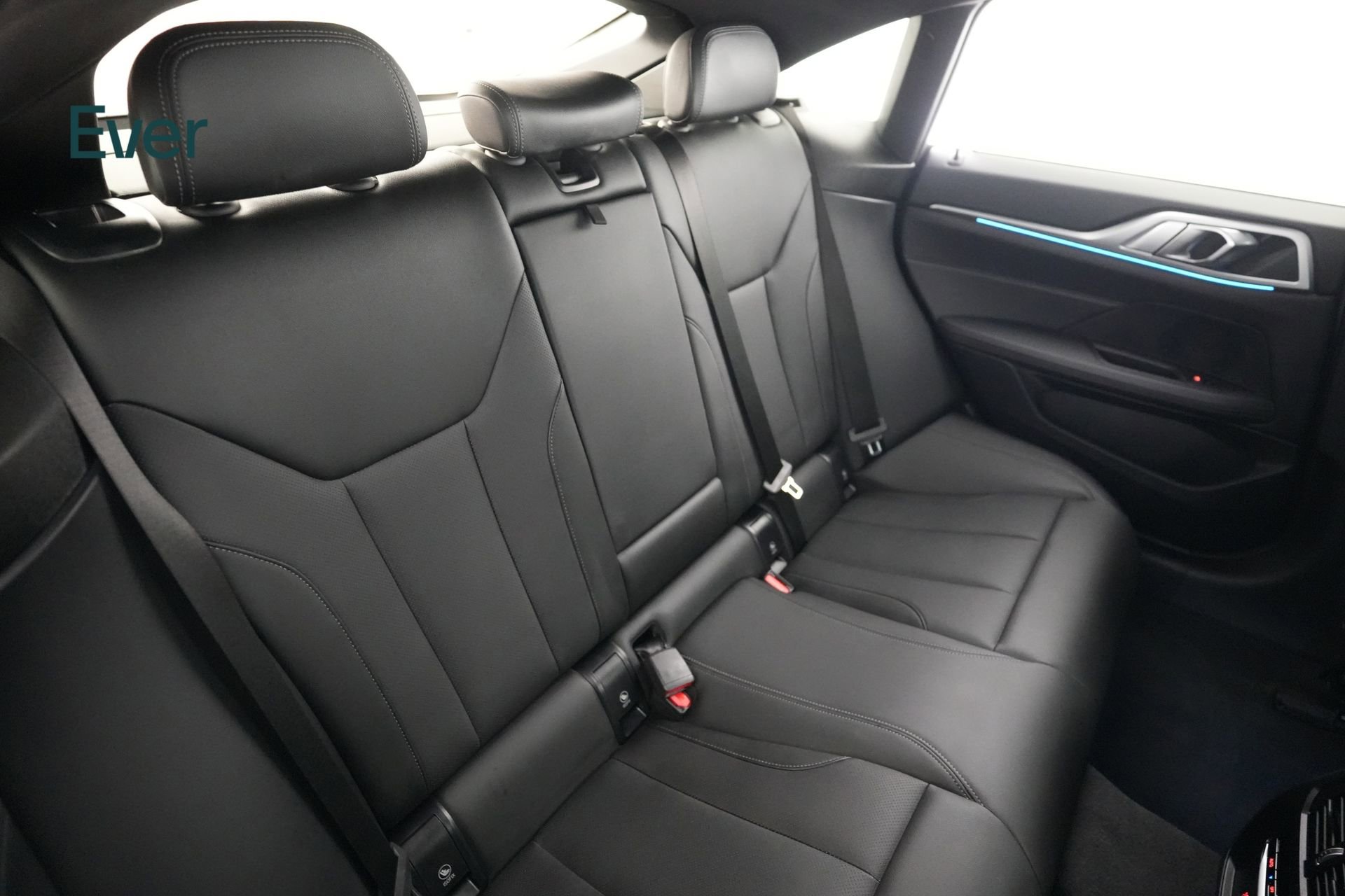 Used 2024 BMW i4 eDrive35 w/ Premium Package RWD image 5