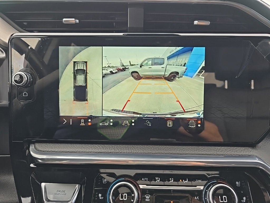 Used 2025 GMC Sierra 3500 Denali image 15