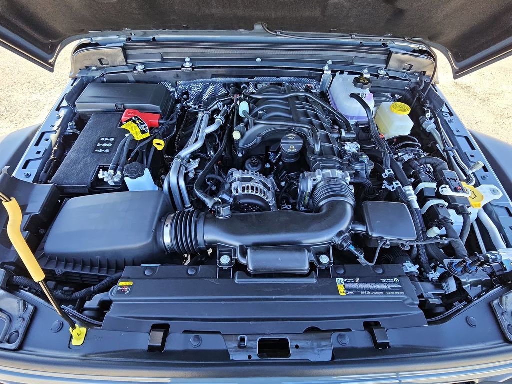 New 2025 Jeep Wrangler Unlimited Rubicon w/ Convenience Group image 18