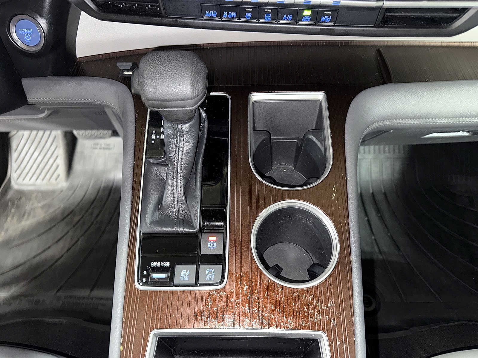 Certified 2021 Toyota Sienna LE AWD/4WD image 32