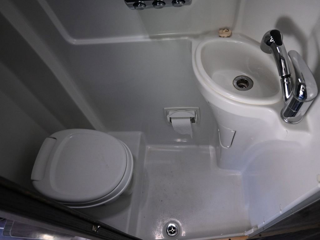 Used 2014 Mercedes-Benz Sprinter 3500 image 54