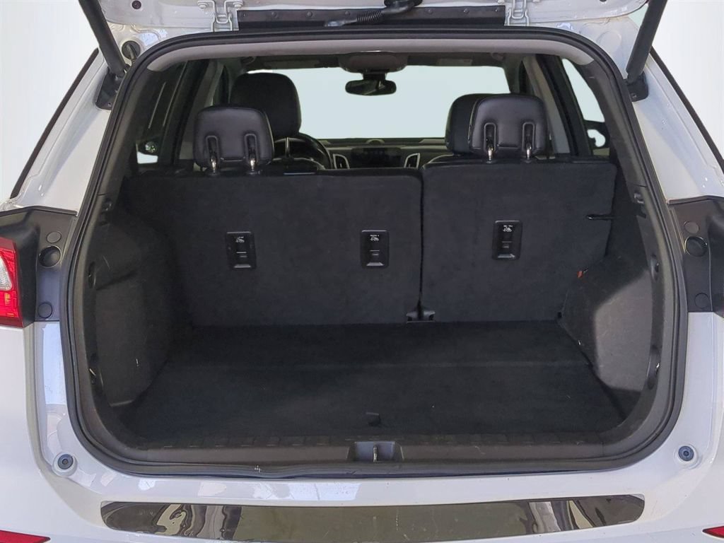 Used 2018 Chevrolet Equinox Premier FWD image 14