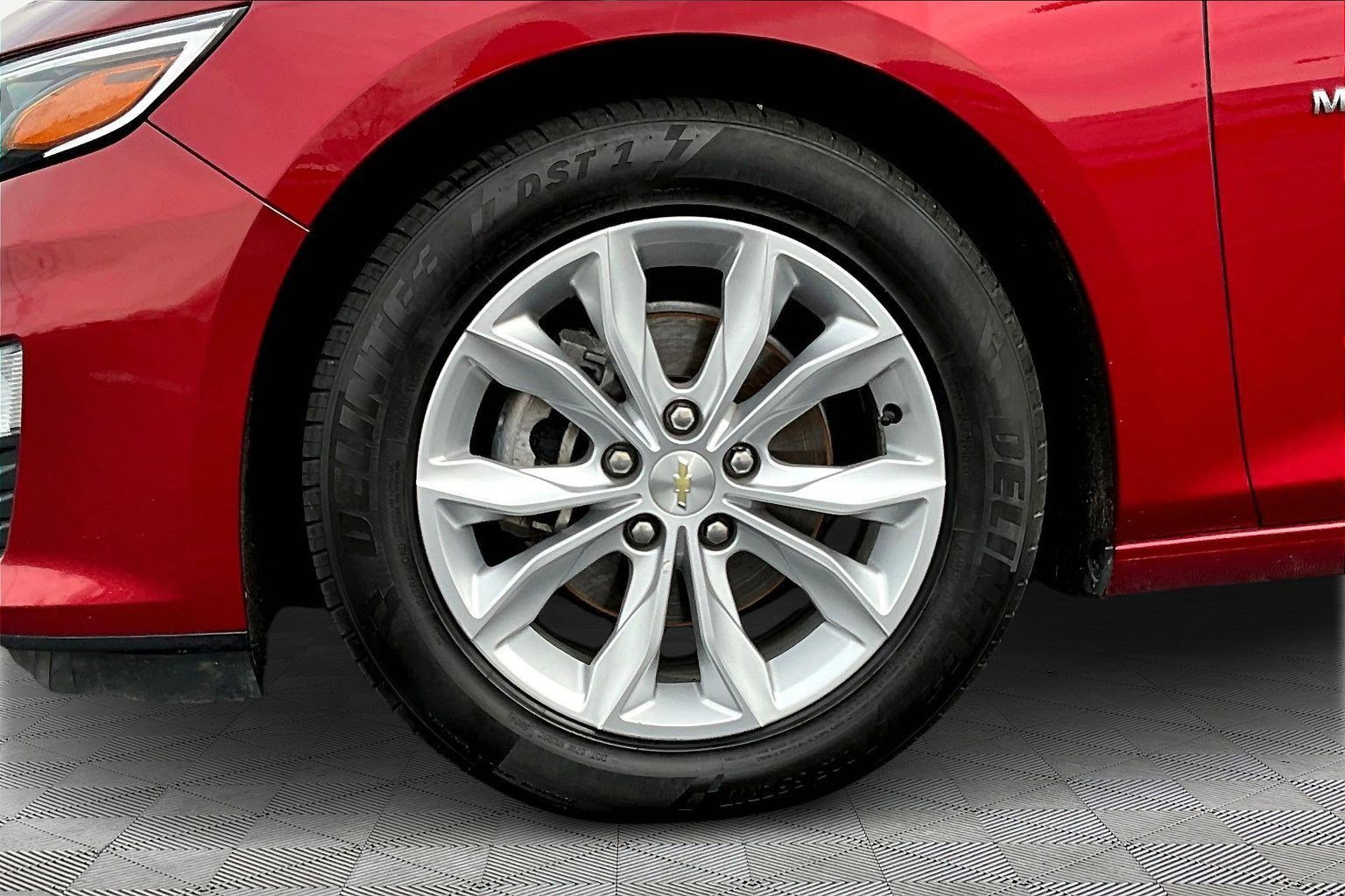 Used 2021 Chevrolet Malibu LT image 33