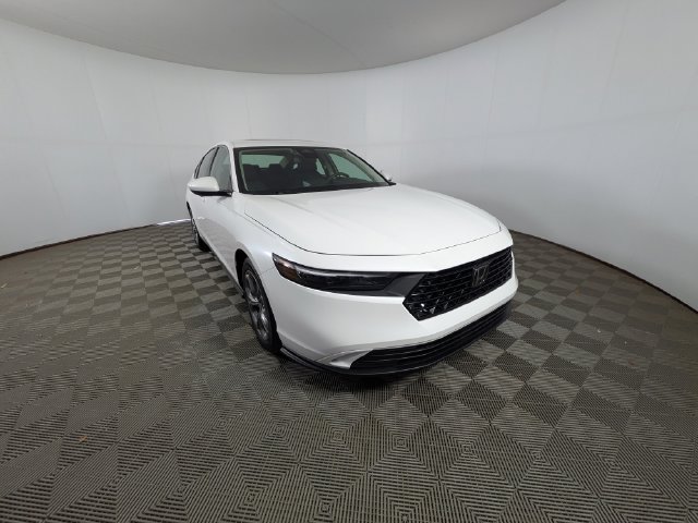 Used 2024 Honda Accord EX image 28