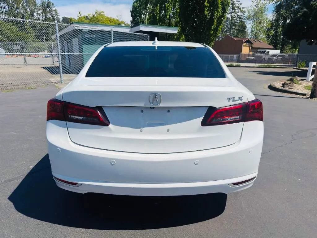 Used 2015 Acura TLX w/ Advance Package FWD image 4