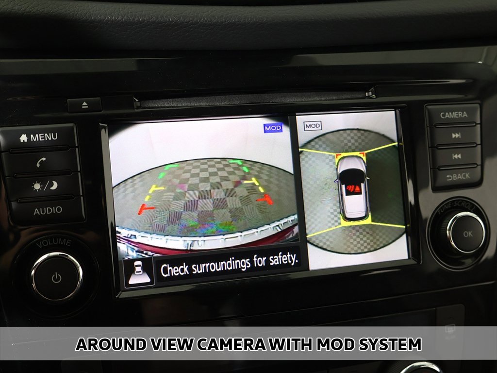 Used 2022 Nissan Rogue Sport SV w/ Technology Package image 4