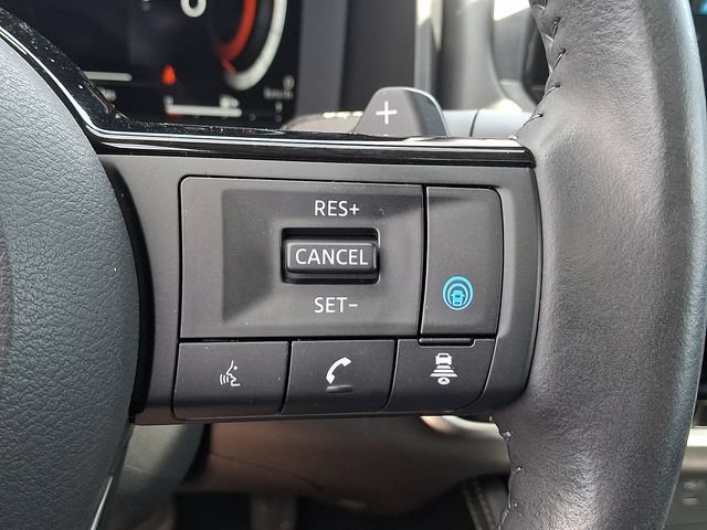Used 2023 Nissan Rogue Platinum w/ Platinum Premium Package AWD/4WD image 25