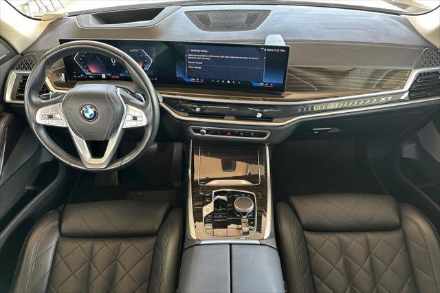 Used 2024 BMW X7 xDrive40i image 12