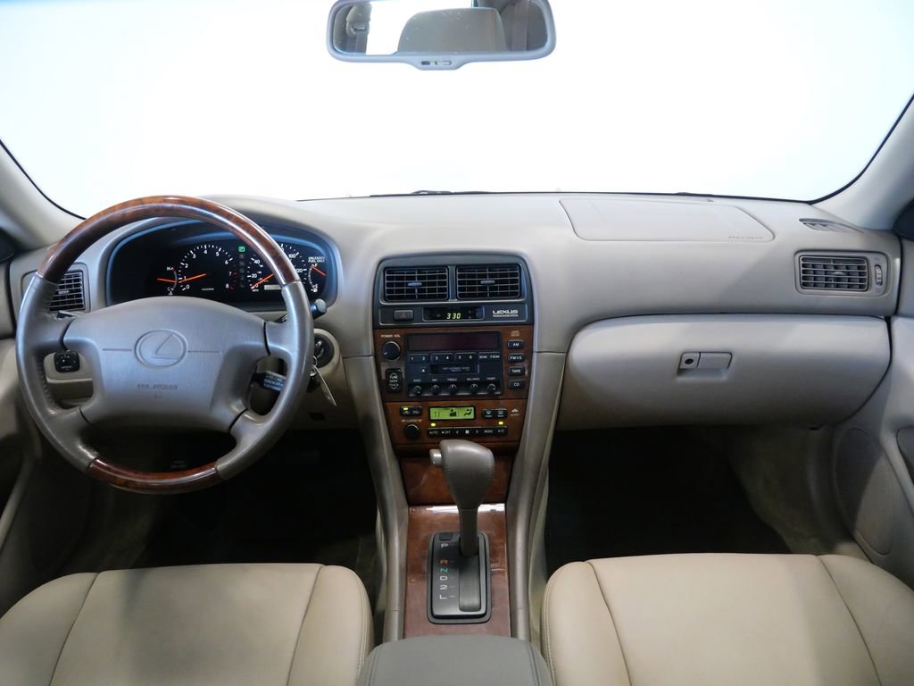 Used 2001 Lexus ES 330 FWD image 17