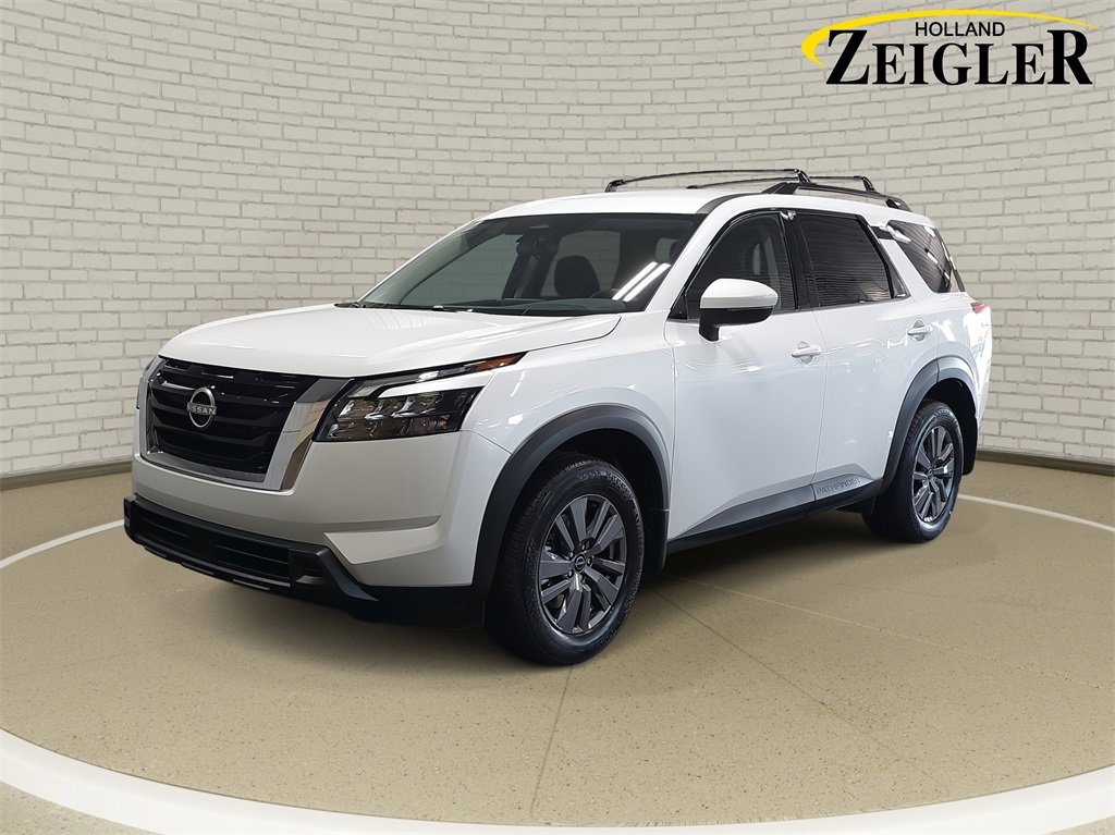 New 2025 Nissan Pathfinder SV