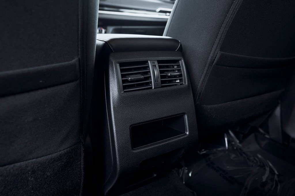 Used 2025 Mitsubishi Outlander ES image 37