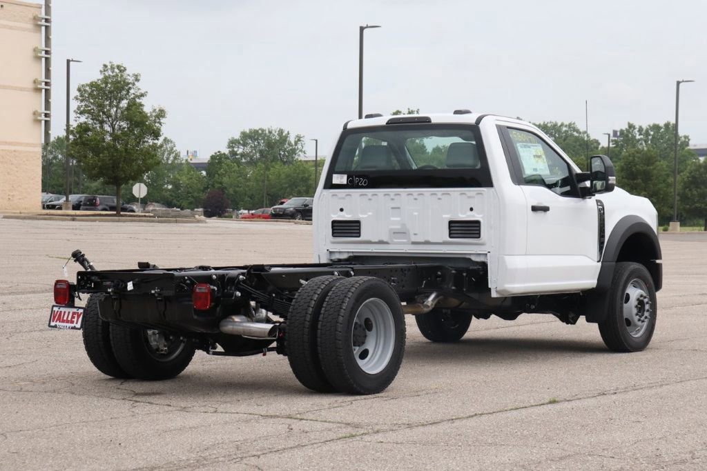 New 2025 Ford F550 4x4 Regular Cab Super Duty image 7
