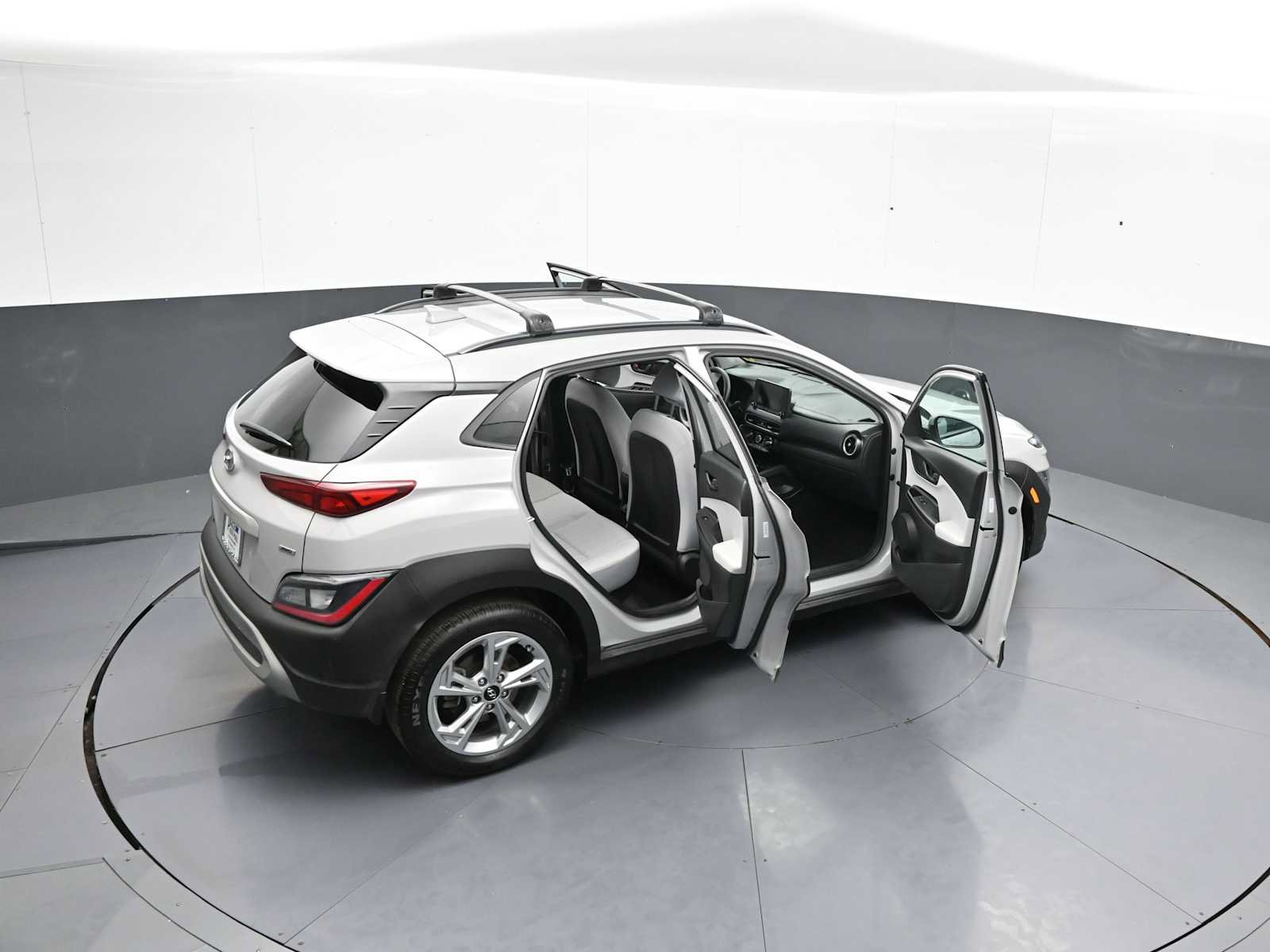 Certified 2023 Hyundai Kona SEL AWD/4WD image 43