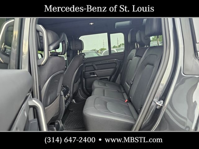 Used 2025 Land Rover Defender 110 V8 AWD/4WD image 17