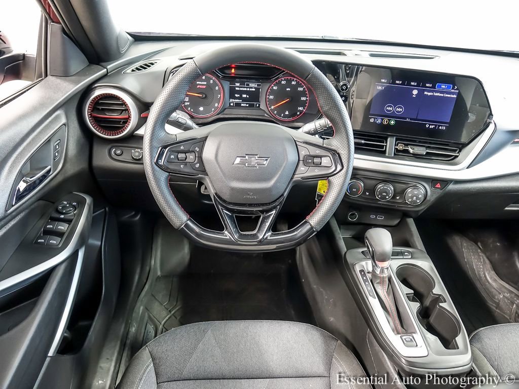 Used 2025 Chevrolet Trax RS w/ Driver Confidence Package FWD image 12