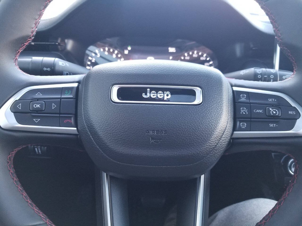 Certified 2024 Jeep Compass Trailhawk w/ Sun and Sound Group AWD/4WD image 29