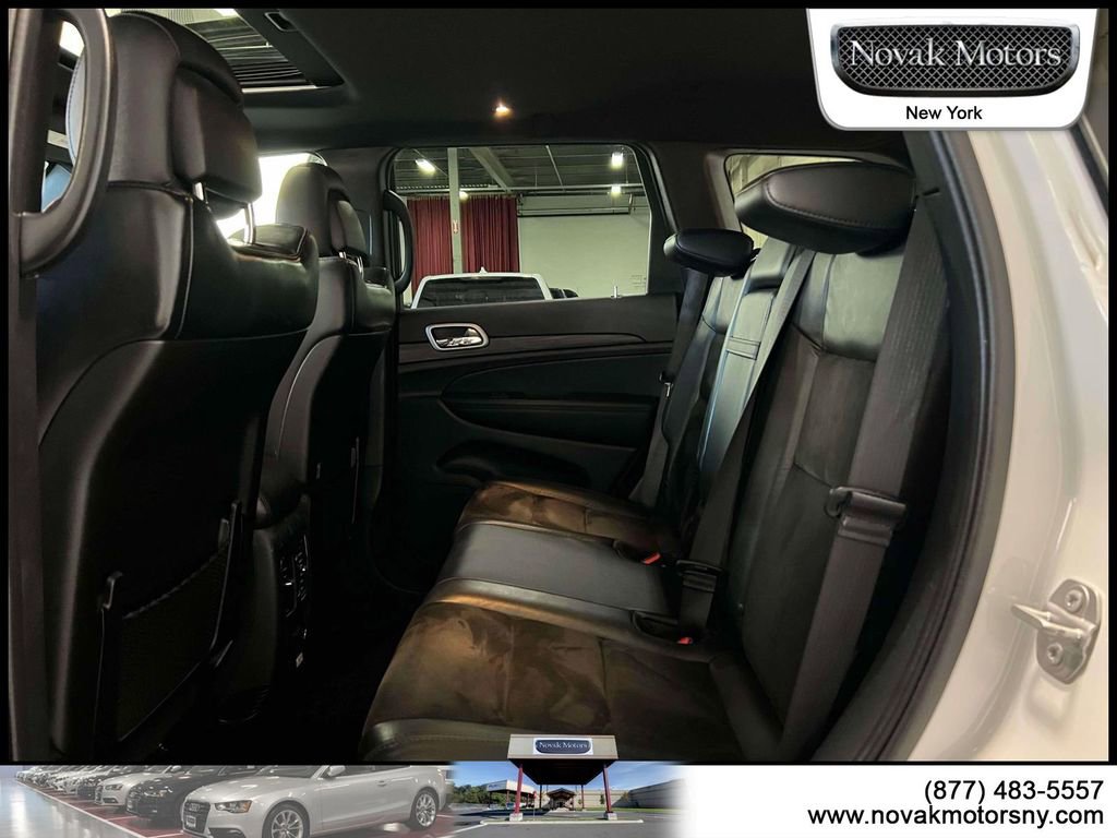 Used 2022 Jeep Grand Cherokee Laredo X image 10